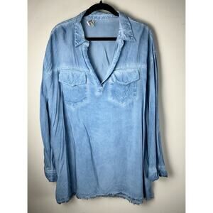 Umgee Shirt Blue Chambray Lightweight Raw Edge Fray Hem Oversized Sz 1XL Deep-V